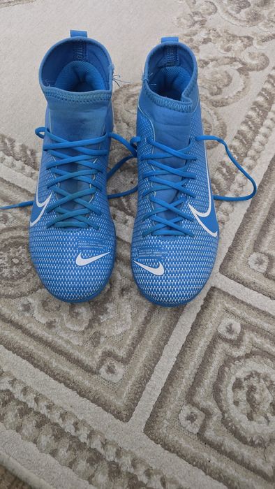 Ghete de fotbal Nike
