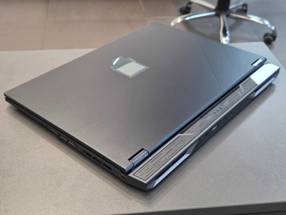 Hope Amanet P7 Laptop Gaming ACER Predator Helios 18AI / ULTRA 9 / RTX 5070Ti