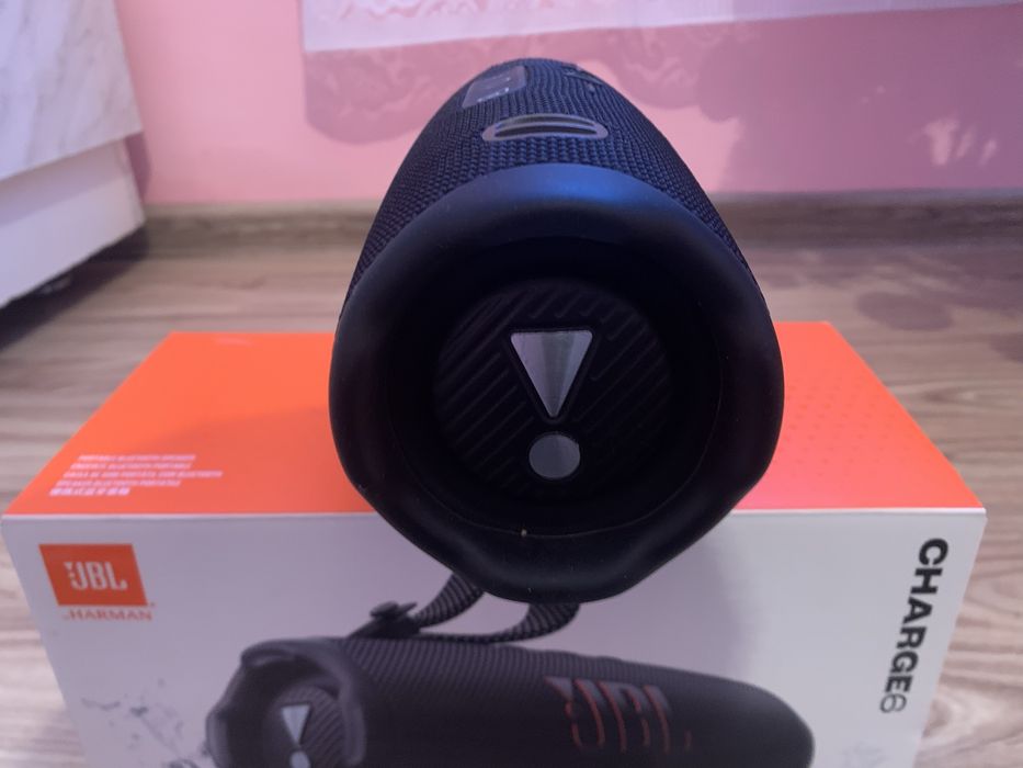 Vand boxa Jbl charge 6