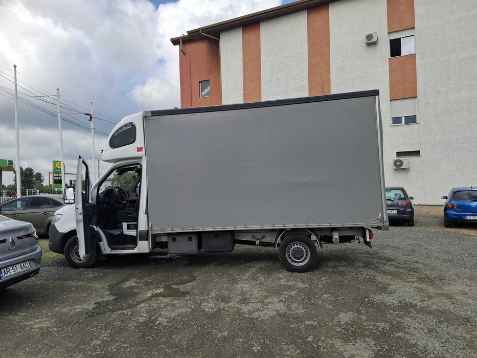 Vand Mercedes Benz Sprinter, an fabricatie 2021 km 564628 cutie manuala 6+1 dormitor omologat prelata noua pe role  statie radio  sirocou Webasto