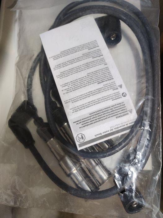 Продавам запалителни кабели за свещи  Bosch