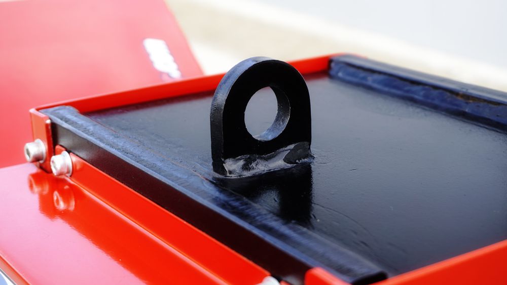 Tocător crengi la tractor  R 60