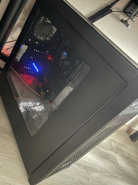 Vând PC Gaming complet + monitor 240Hz + periferice