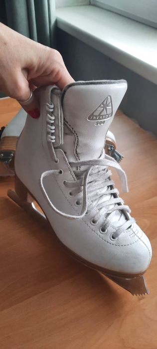 Коньки профессиональные, для фигурного катания,