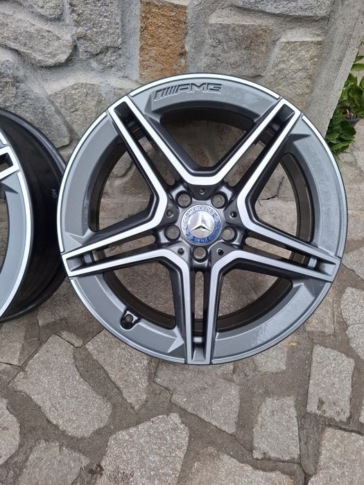 19 AMG Mercedes  W247