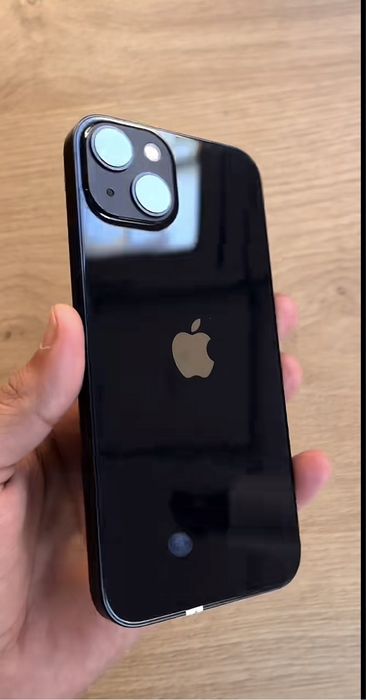 Айфон 13 с гарантией 128.