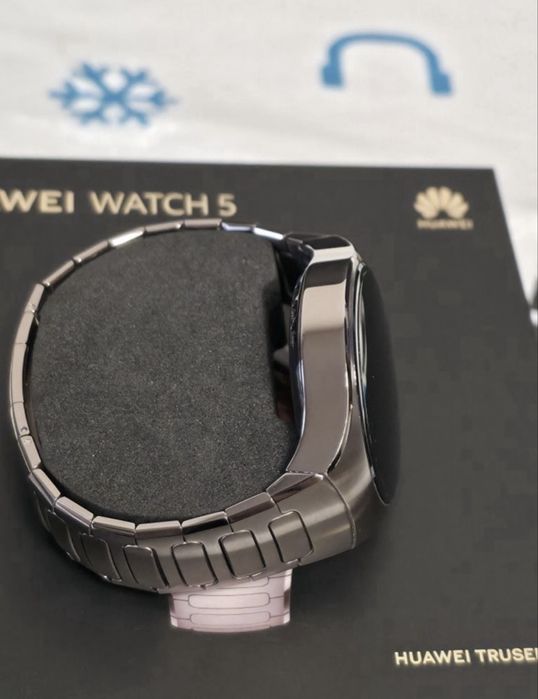КАТО НОВ 42mm Huawei Watch 5 LTE Зора Гаранция 2027 SAND Gold Titanium