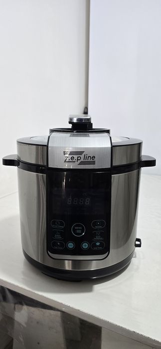 Мультиварка продам