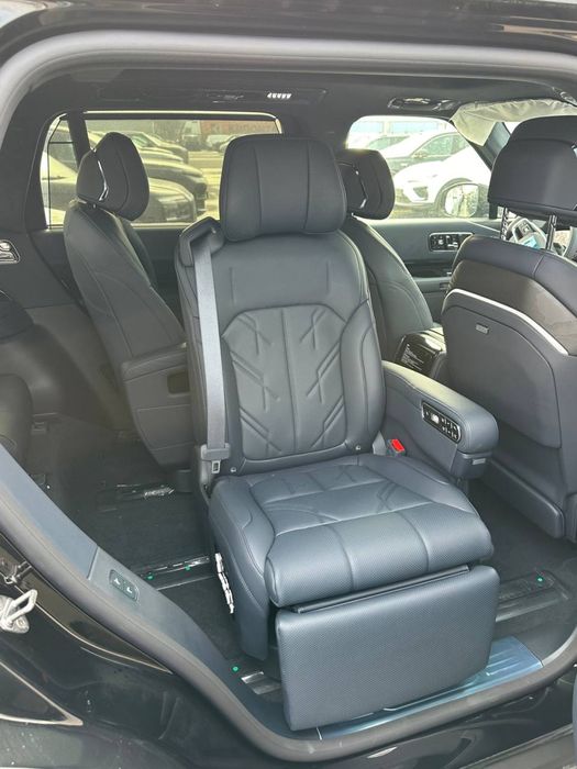 Zeekr X9 black night paket