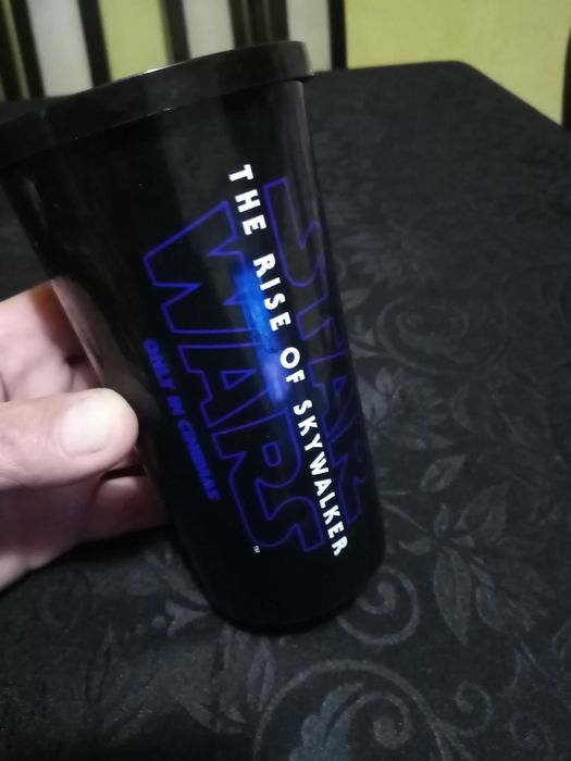 Продавам Star Wars Kylo Ren чаша