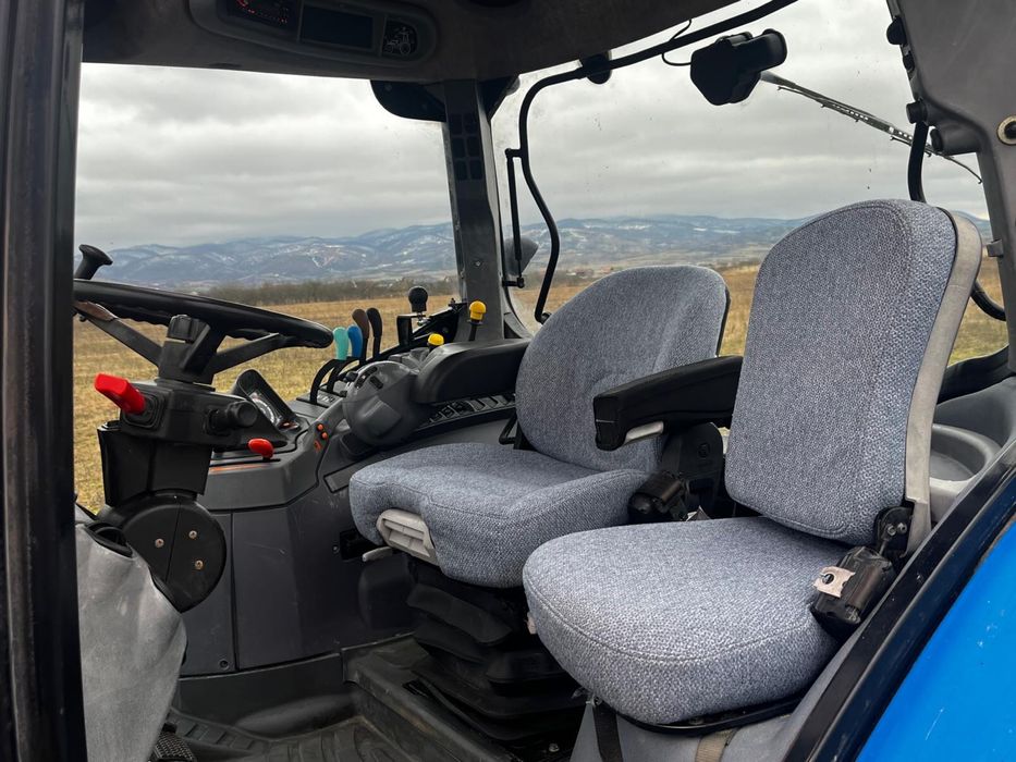 Tractor New Holland TS135A 135 cp