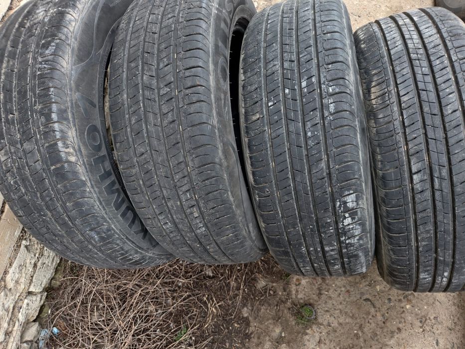Продам летние шины Кумхо 215/60/17