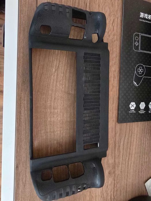 Lenovo Legion go Z1 Extreme, 16 gb ram, 512 gb с SteamOS,по голяма батерия и аксесоари