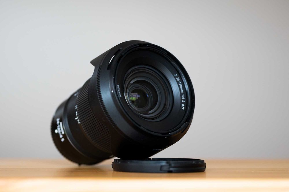 обектив Nikon NIKKOR Z 24-120mm f/4 S