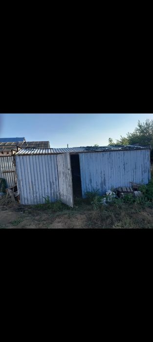 Продам  металлический гараж