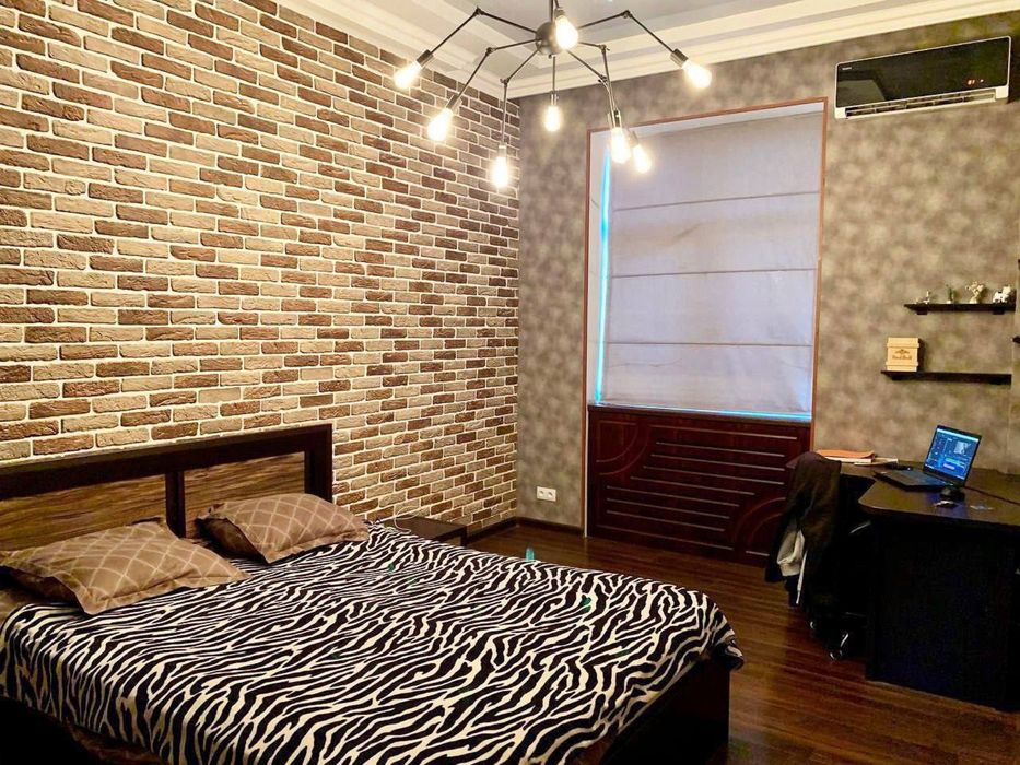 Центр Ц6 Габус 4 комнатная 8 этаж, 213м2. Ориентир кинотеатр Казахстан