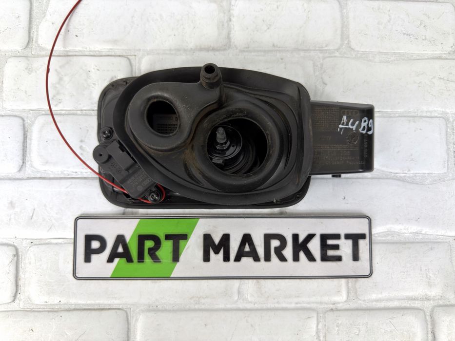 Капачка резервоар AUDI A4 B9 8W0809906