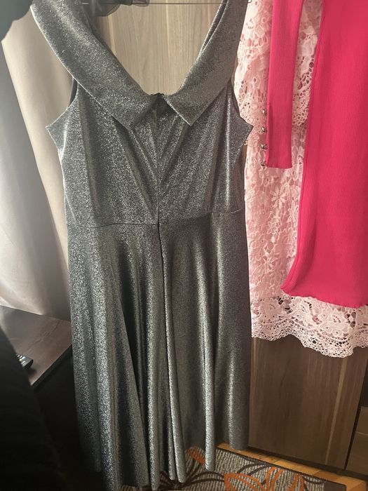 Официални рокли! Почти нови!