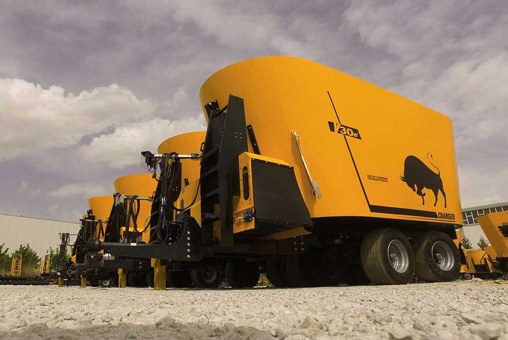 Кормораздатчики Celikel (Турция) Charger V3+1