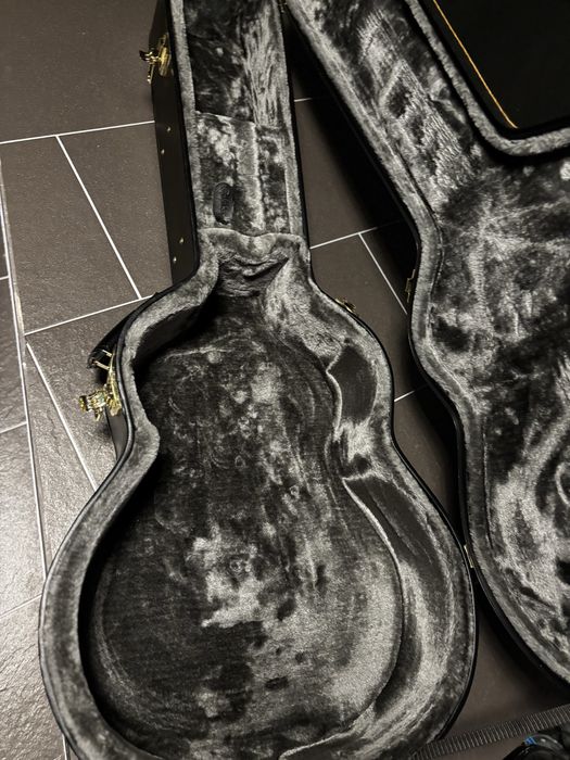 Epiphone EJ-200SCE акустична китара