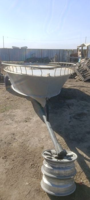 Продам лодку Прогресс 2м