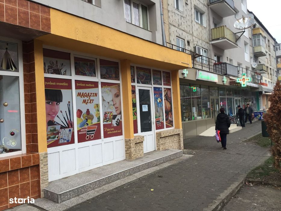 Vand spatiu comercial in Baile Herculane, zona blocurilor, 80mp