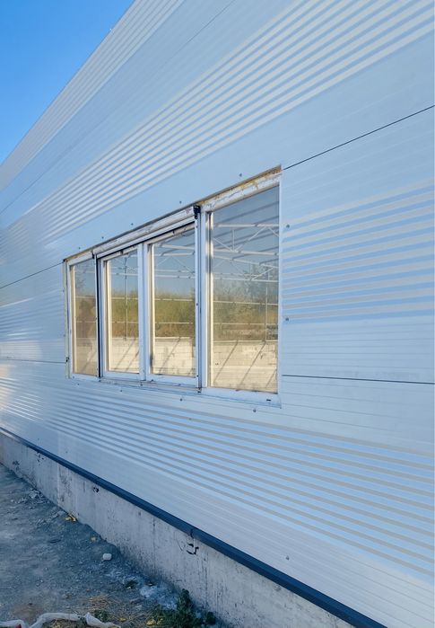 Panou sandvich perete , acoperiș hala , garaj