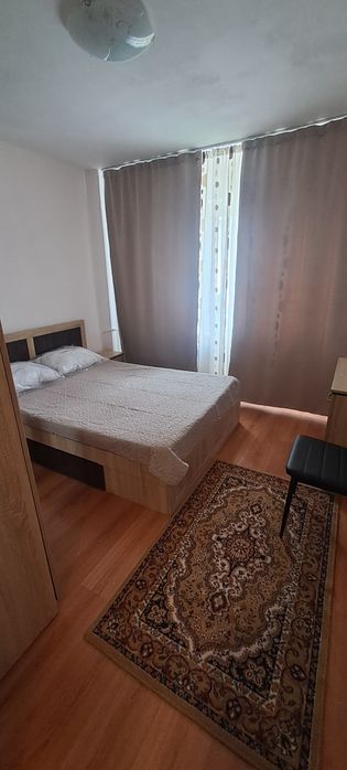 Proprietar ofer la chirie apartament 2 camere,decomandat,56mp,sec3