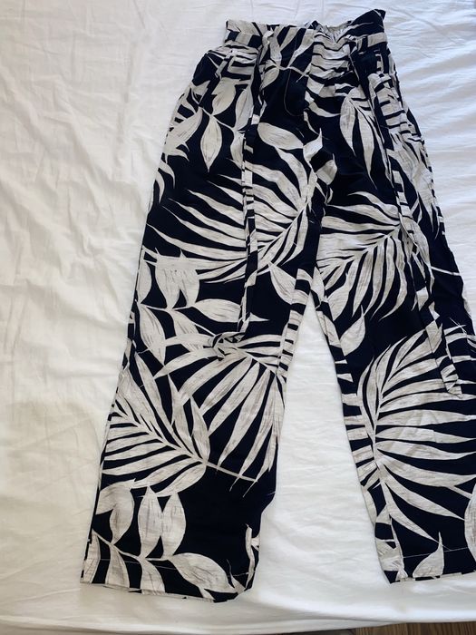 Широк панталон с висока талия Mango