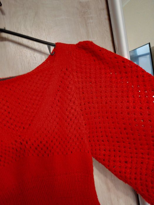 Платье шерсть,ручная работа,очень красивое