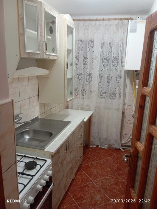 Închiriez apartament