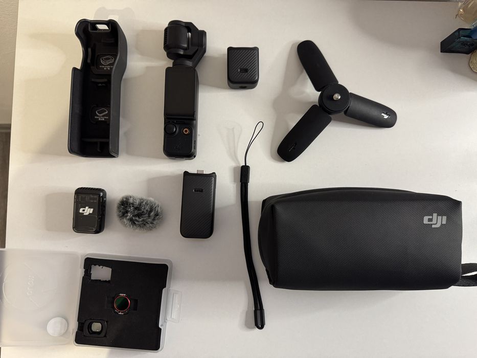 Camera video sport DJI Osmo Pocket 3, Creator Combo
