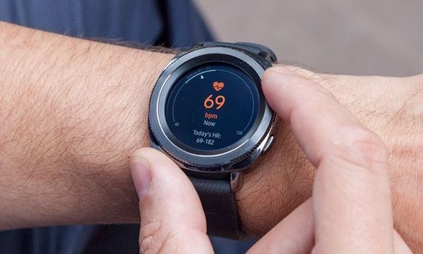 Продам часы Samsung Gear Sport
