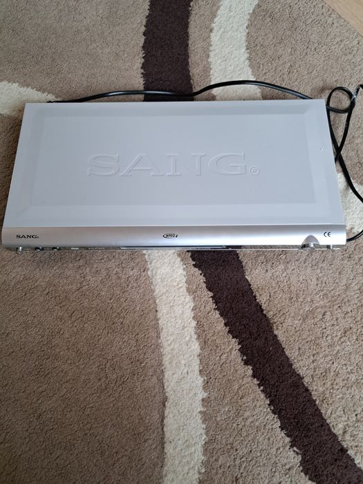 Чисто нов DVD player sаng