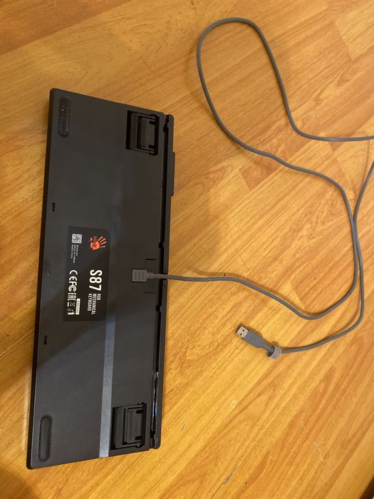 продам клавиатуру игровую!