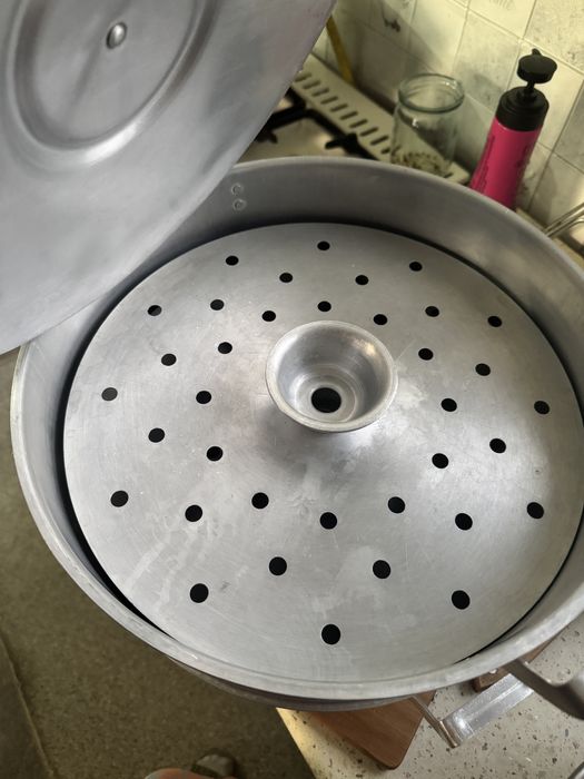 Үлкен Мантоварка сатылады