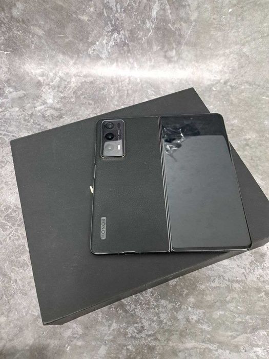 Honor Magic V2, 512 гб (853079 г. Кокшетау, ул. Абая 128, 21)