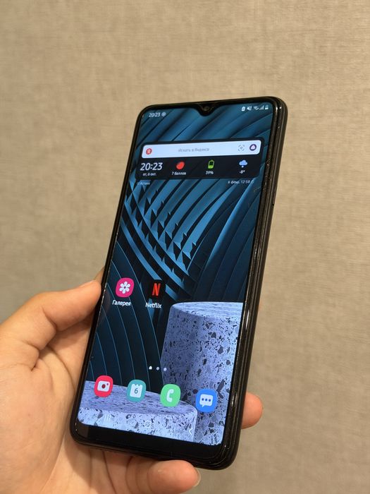 Продам Samsung А20S