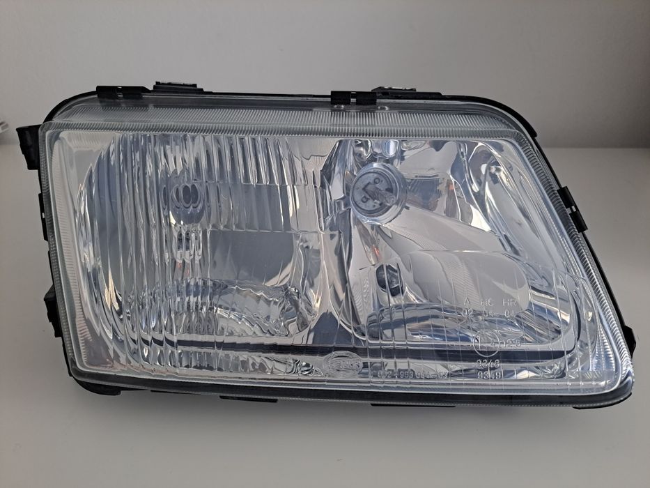 Far AUDI A 3 / Nou si original