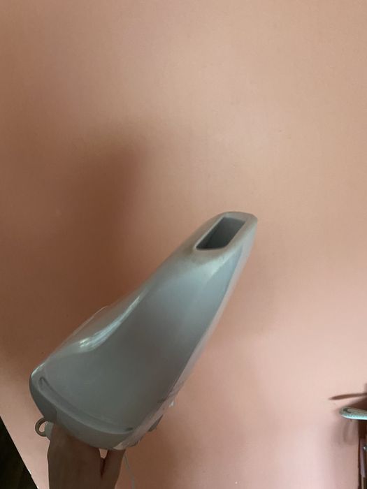 Aspirator portabil