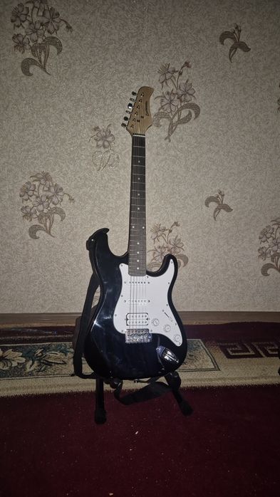 Электро гитара levinson