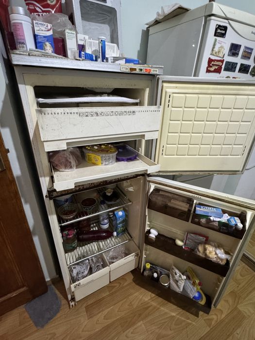 Холодильник белый домашний