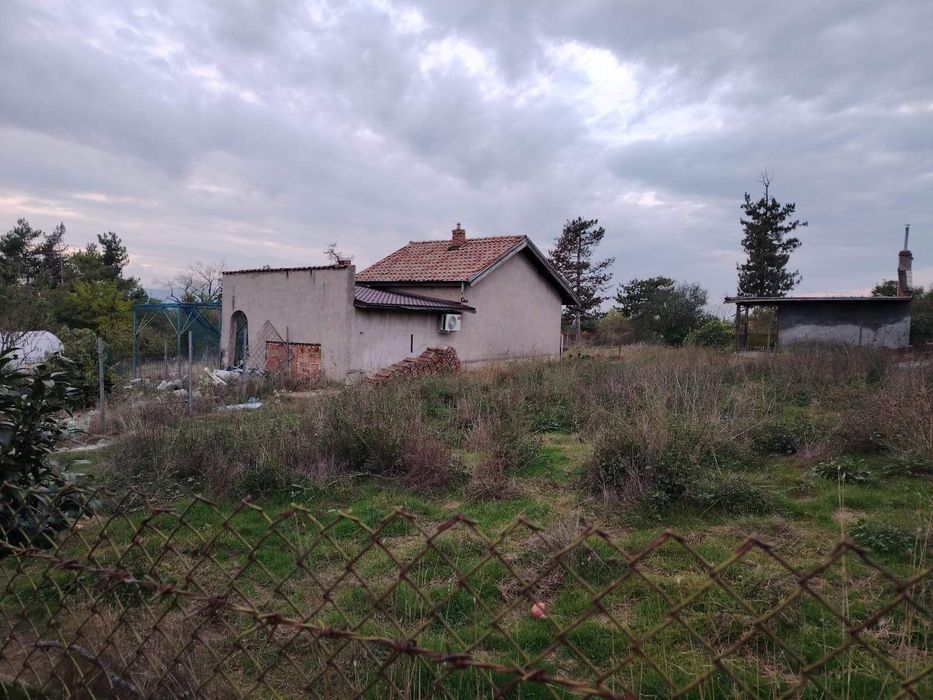 Продава се Къща в Казанлък - 2374 кв.м за 56 €/кв.м - Снимка #9