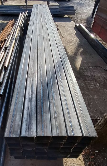 Черни профили 100х100х3, 6 метра дължина.