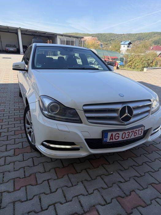 MERCEDES-BENZ C-Class 2012 — imagine 1