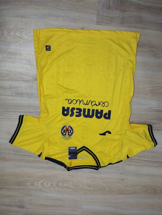 Футболни тениски (  Астън Вила, Виляреал, Дженоа, Дармщад