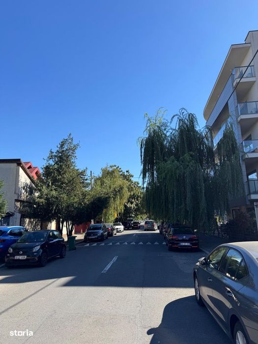 Teren de închiriat în Băneasa, str Dobrogeanu Gherea, stradal
