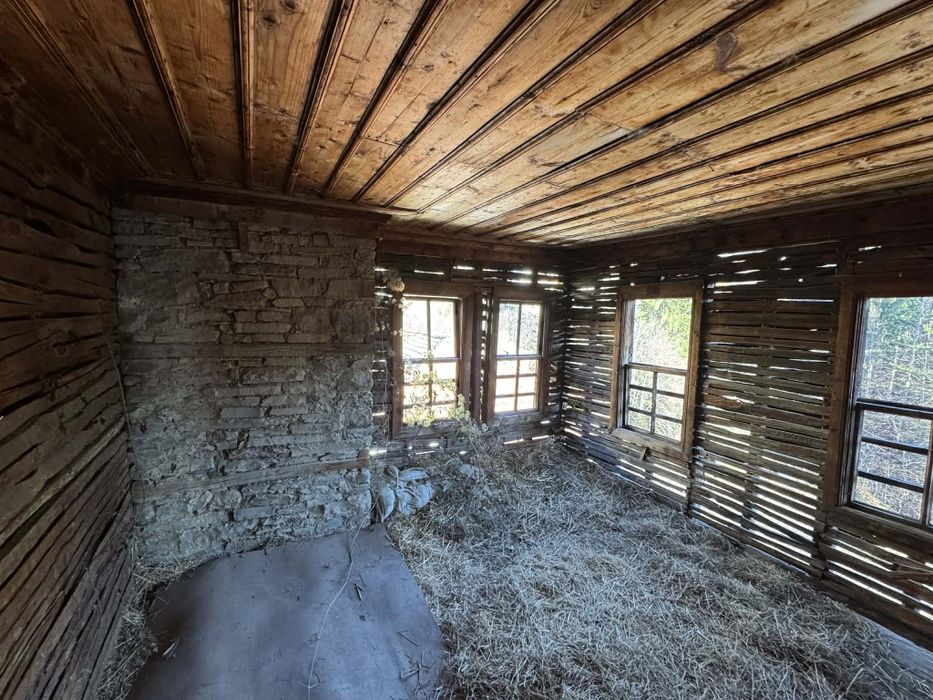 Продавам стара родопска къща в с.Момчиловци