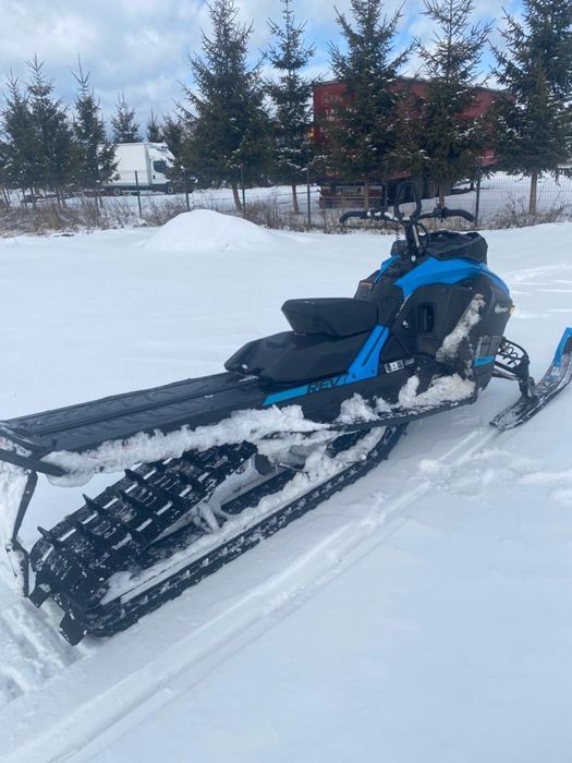 Snowmobil Ski Doo Summit 850 E-Tec Shot