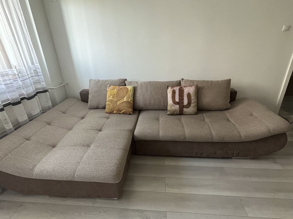 Colțar extensibil cu ladă de depozitare – spatios si comod